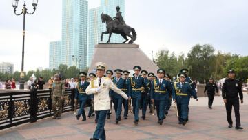 Есіл жағалауын әуенге бөледі