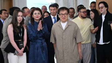 Аида Балаева Джеки Чанды Қазақстандағы түсірілімнің басталуымен құттықтады