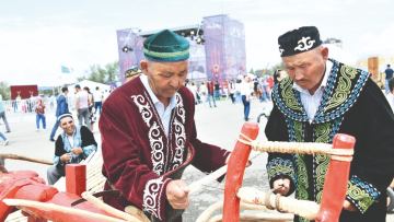 Тақиямыз неге тар болып жүр?