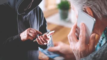 Алаяқтардың арбауына қалай түспейміз?