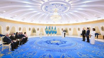 Президент  бір топ қоғам қайраткерін мемлекеттік наградалармен марапаттады