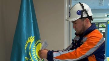 Астаналық құрылысшылар жұмыс орнынан сайлау учаскесіне келді