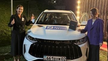 «100 күнде 100 өлең»: астаналық мектеп директоры автокөлік жеңіп алды