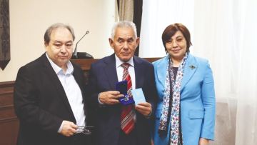 Қазақ журналистикасының қайраткері