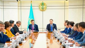 Қазақстан Халық Кеңесінің Өңірлік даму және жергілікті өзін-өзі басқару комитетінің алғашқы отырысы өтті
