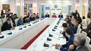 «Түркістан» екі томдық энциклопедиясы таныстырылды