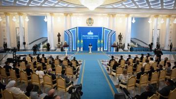 Мемлекет басшысы Республика күніне арналған салтанатты жиында сөз сөйледі