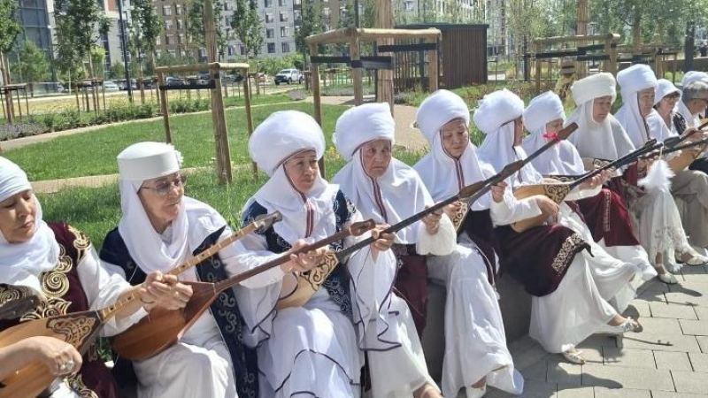 Ұлттық домбыра күніне арналған мерекелік флешмоб өтті