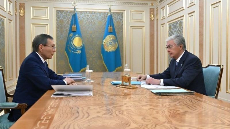 Қасым-Жомарт Тоқаев Орталық сайлау комиссиясының төрағасы Нұрлан Әбдіровті қабылдады
