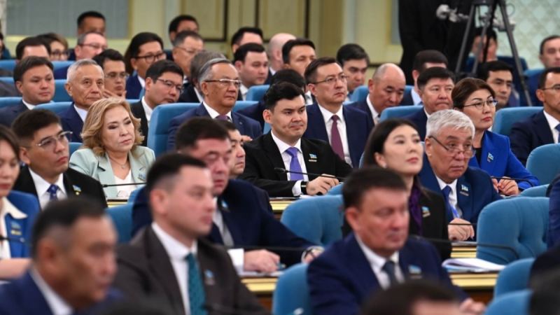 Мемлекет басшысы: "Бізге жауапкершіліктен қашпайтын, батыл, белсенді, білімді басшылар, нақты өзгеріс жасай білетін азаматтар қажет