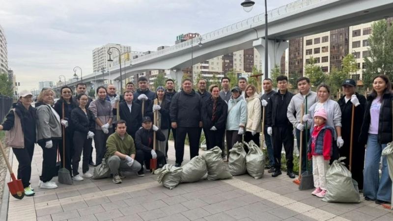Азаматтық авиация комитетінің қызметкерлері  экологиялық акцияға қосылды