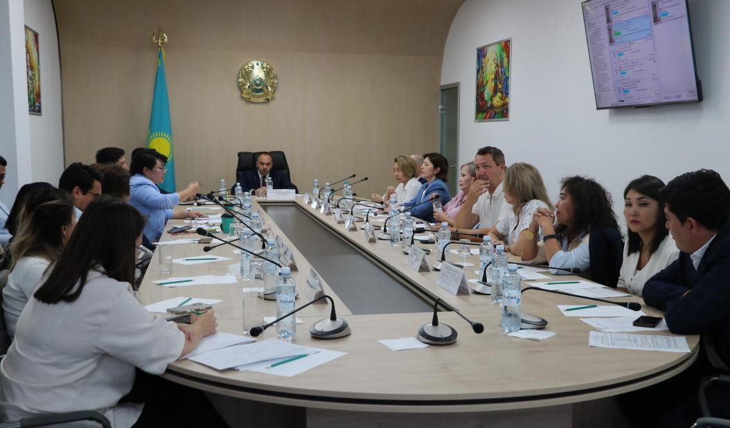Отбасын қолдау орталықтарының жаңа жұмыс тәсілдері талқыланды