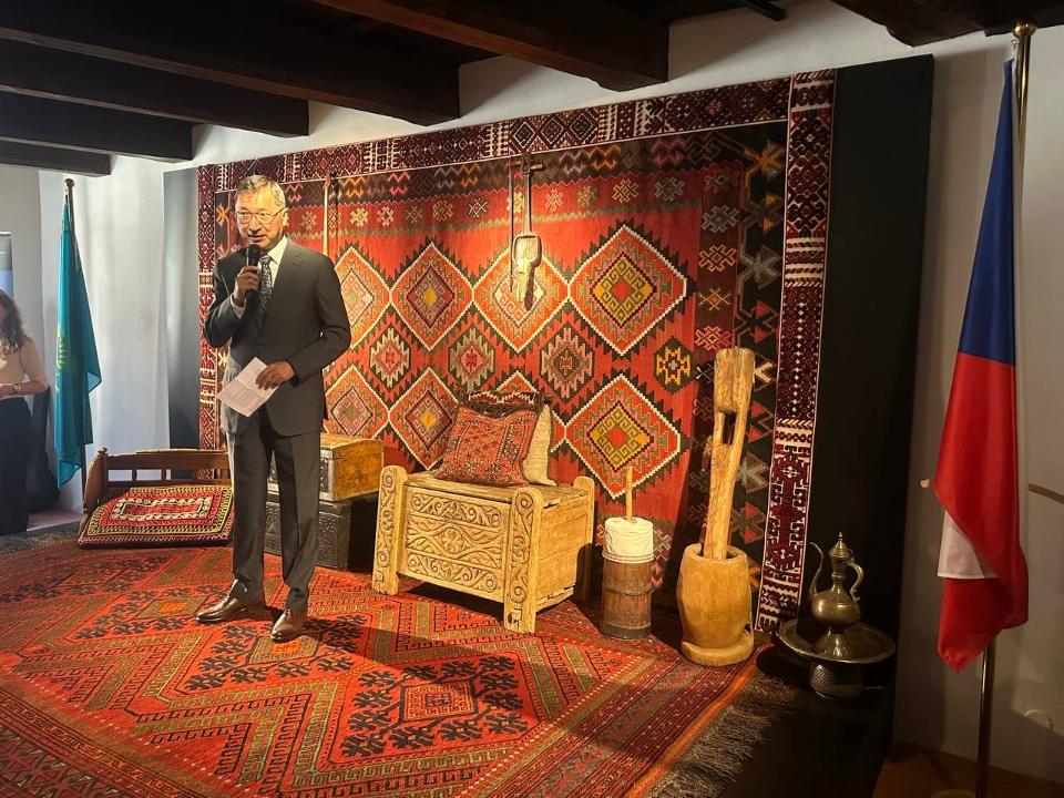Прагада қазақ көшпелі мәдениеті туралы көрме ашылды