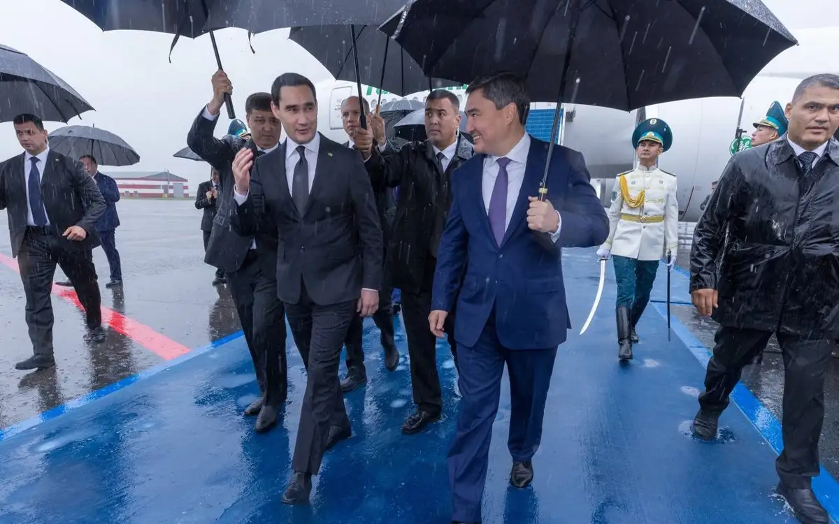 Түрікменстан Президенті Астанаға келді