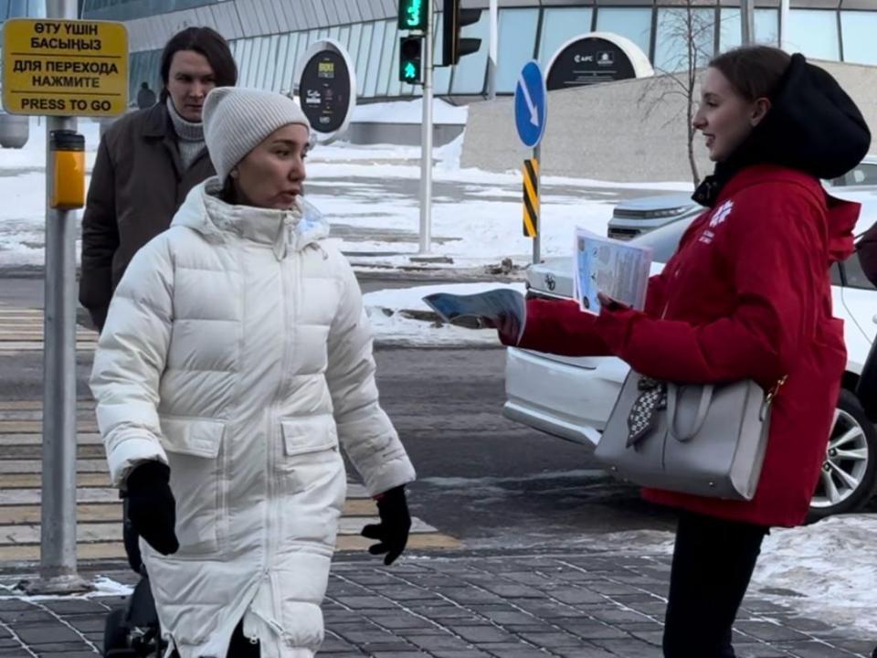 Алаяқтардан қорғану жолын түсіндіруде