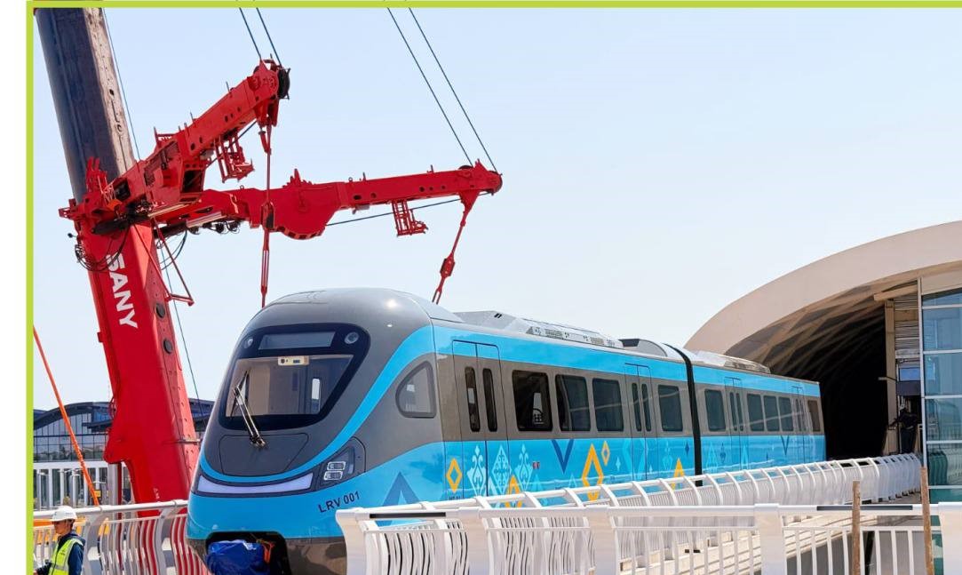 №101 станциясына алғашқы LRT құрамы көтерілді
