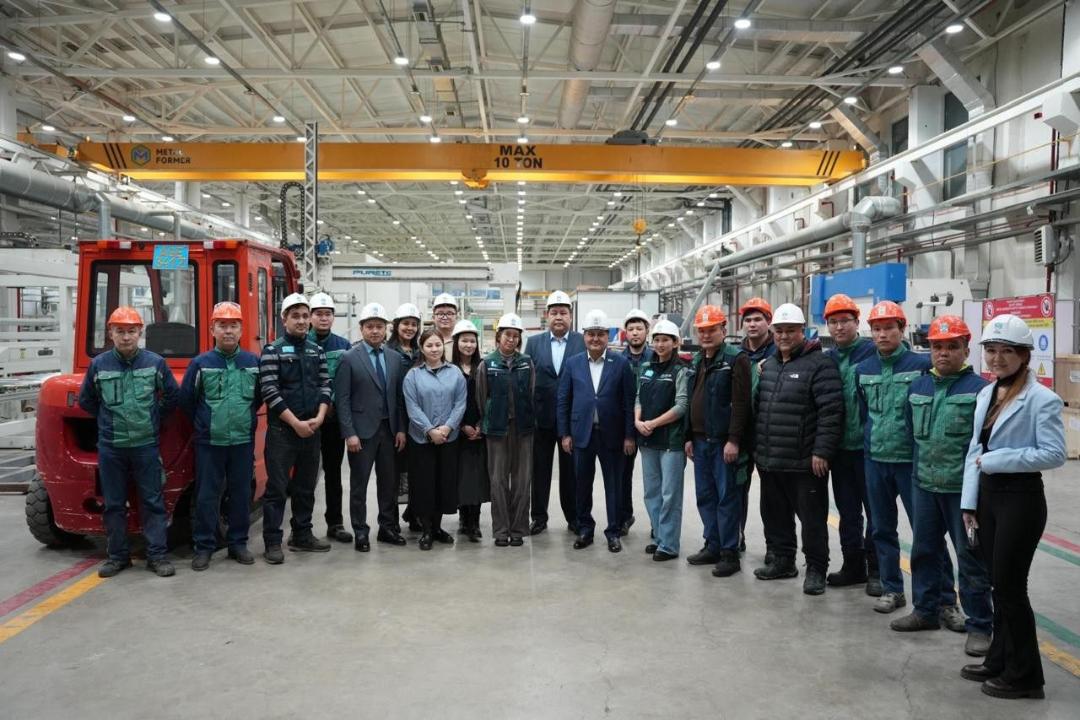 №1 индустриялық паркте жаңа Конституция жобасын талқылауға арналған кездесу өтті