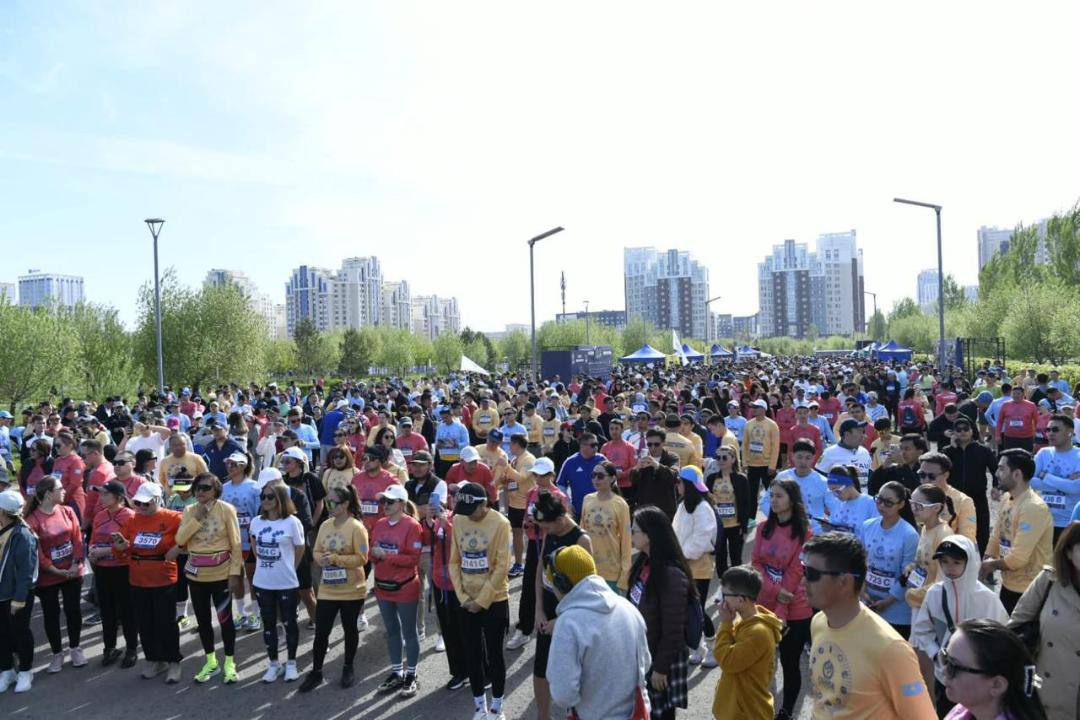 Charity Samruk Marathon қайырымдылық іс-шарасына мыңдаған адам қатысты