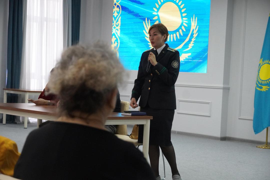 Зейнеткерлерге интернет-алаяқтардан қорғану жолдары түсіндірілді