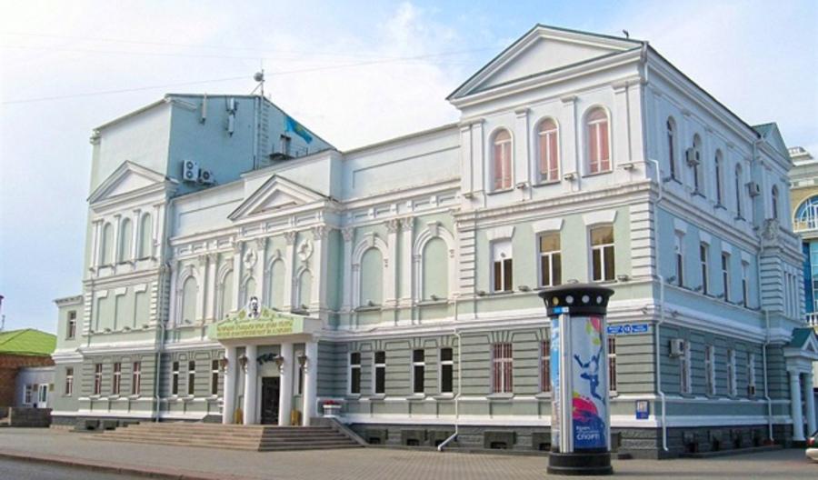 М. Горький атындағы театр ұжымы ұлттық мәртебе беру туралы шешімі үшін Мемлекет басшысына алғыс білдірді