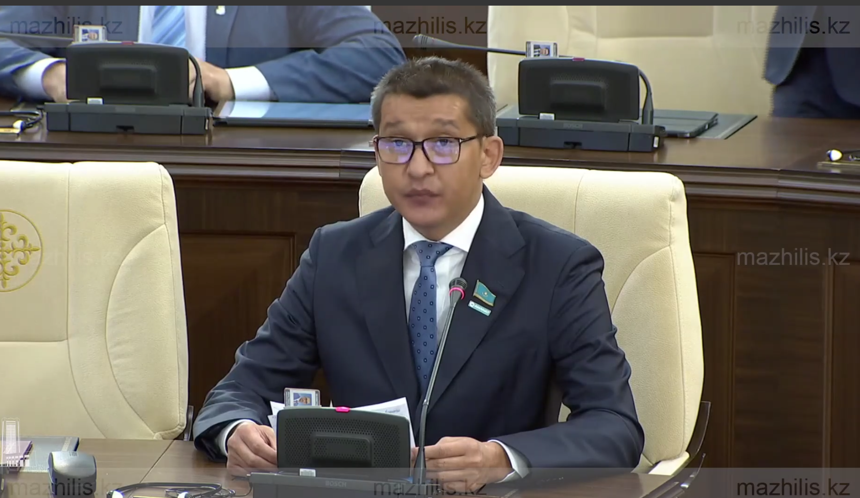 Мәжілісте саяси партияларға «Таза Қазақстан» қағидаттарын өз жарғыларына енгізу ұсынылды