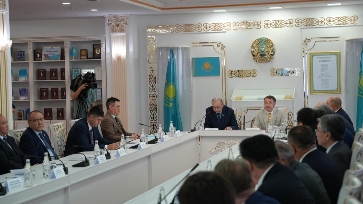 Астанада конституциялық реформаның заңнама мен мемлекеттік басқаруды дамытудағы рөлі талқыланды