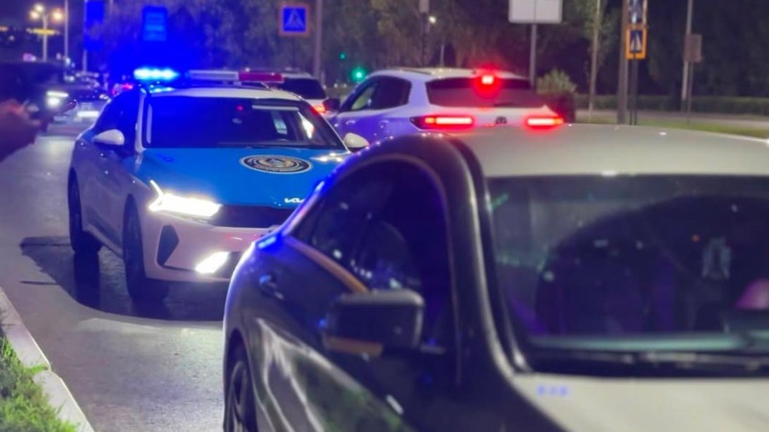 Рөлде отырып телефон пайдаланған жүргізуші жауапқа тартылды