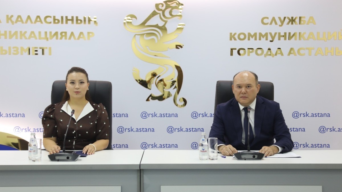Қоғамдық орындарда бейәдеп сөйлеу ұсақ бұзақылық ретінде қарастырылады