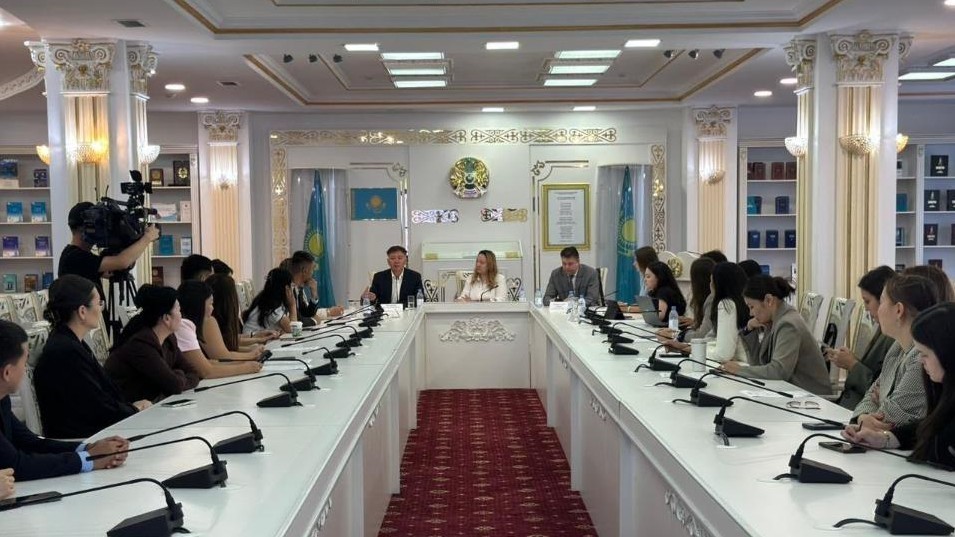 Құрылтай сайлауындағы жастардың рөлі тақырыбында сарапшылар кездесуі өтті