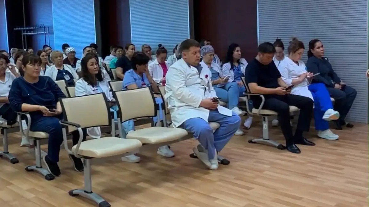 Медицина қызметкерлеріне қаржылық және цифрлық қауіпсіздік мәселелері түсіндірілді