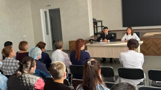 Елордалық медицина қызметкерлеріне алаяқтық схемаларды қалай тануға болатыны түсіндірілді