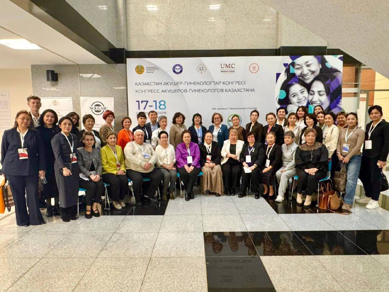 Олар оны жалаңаш күйінде бейнекамераға түсіріп жатыр Woodman порно кастинг Ресейде онлайн