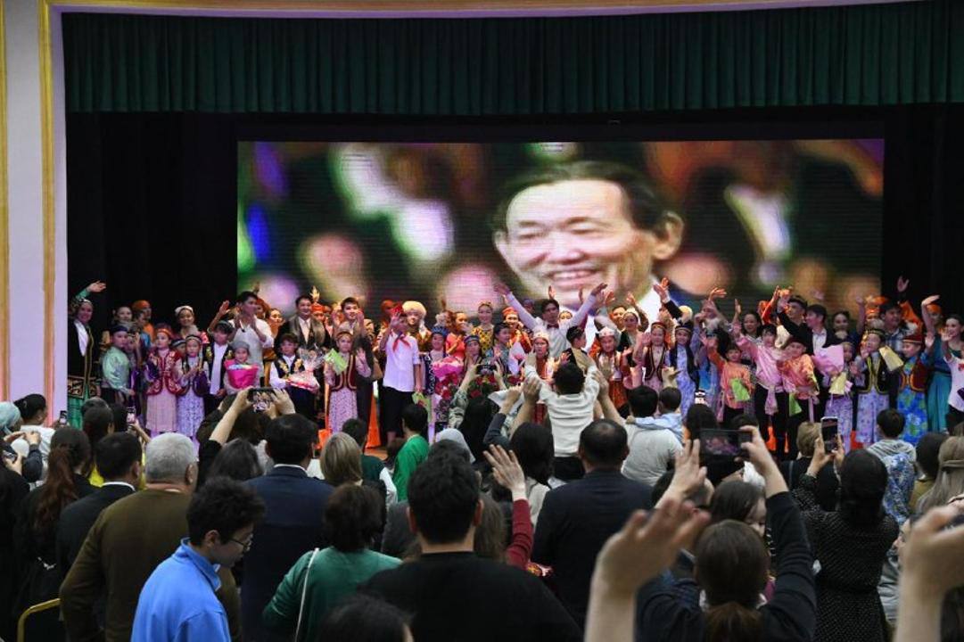 Әйелі бар орыс топтық порно